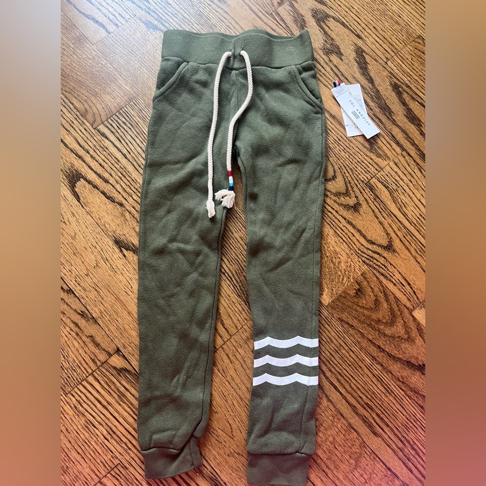 Sol Angeles waves jogger. 4T. Olive. New!